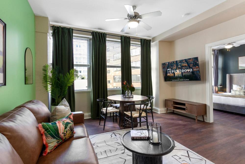 Spacious Modern Condos near French Quarter